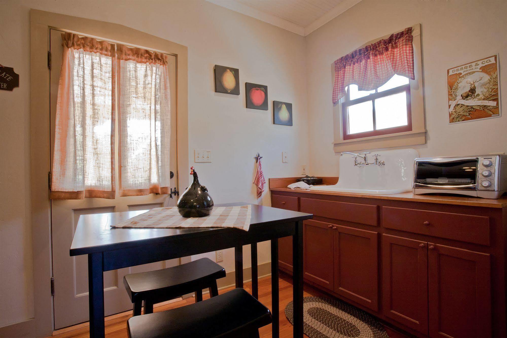 فريدريكسبيرغ Rock House Hideaway Complex المظهر الخارجي الصورة